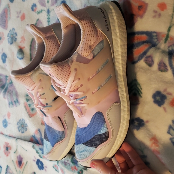 adidas Shoes - Adidas Ultraboost Sneakers